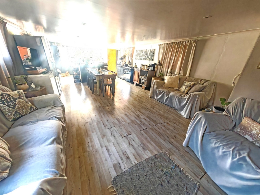 8 Bedroom Property for Sale in Fleurdal Free State